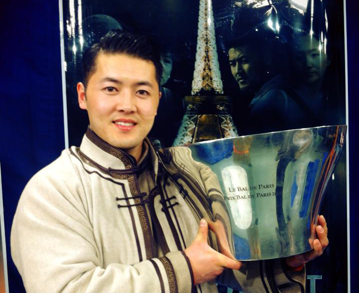 Жүжигчин П.Баттөрийн бахархал “Хөх Толбот Хүмүүс”